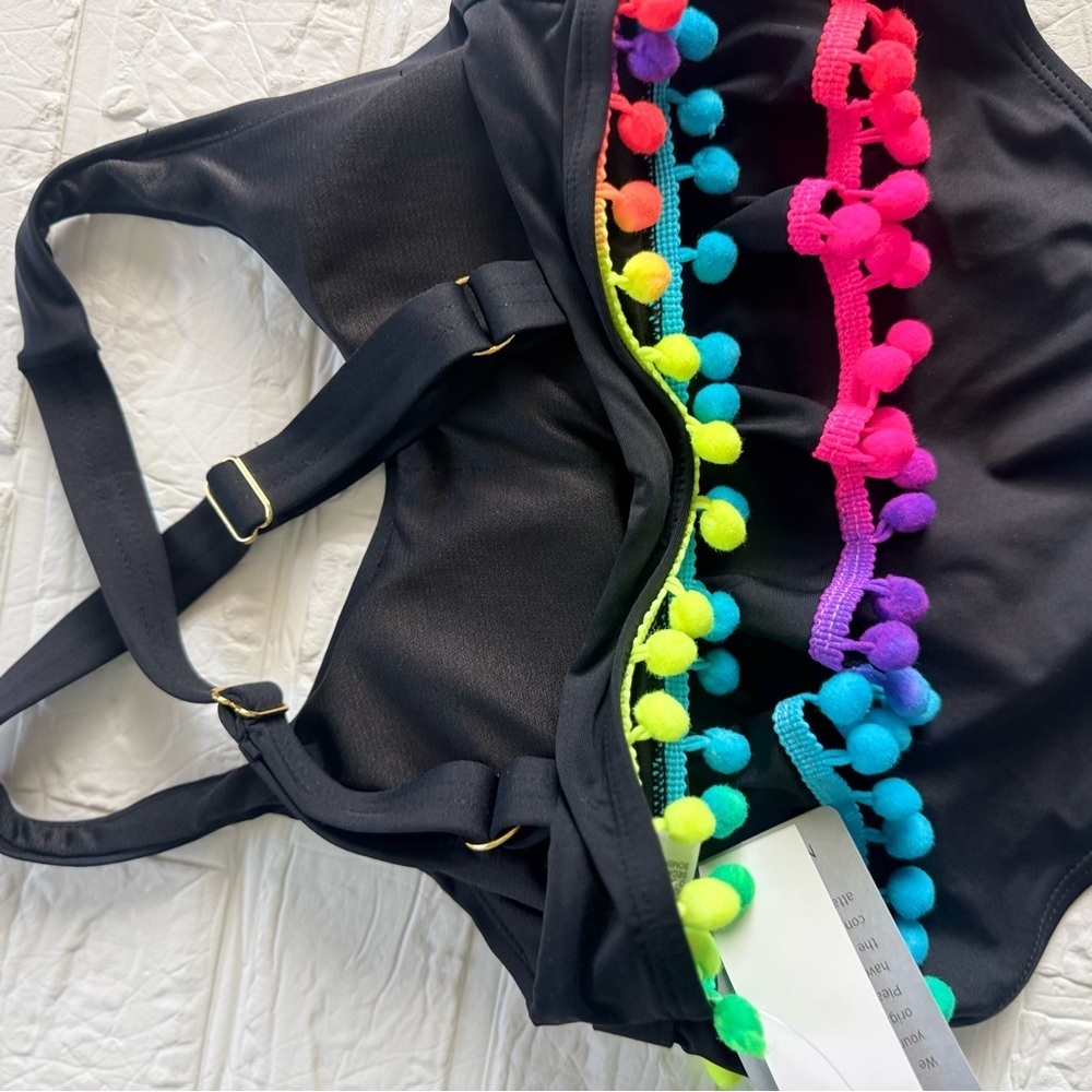 New Kids' Pompom Ruffle Two-Piece Swimsuit
Beach Lingo Big Kid Size 10 - Picture 8 of 8